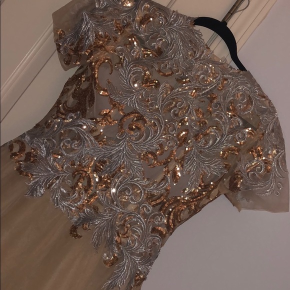 Beautiful Custom Blouse - Picture 9 of 16